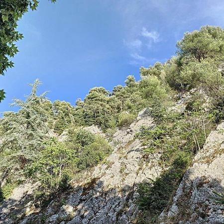 T2 Robion Luberon Apartment Екстериор снимка
