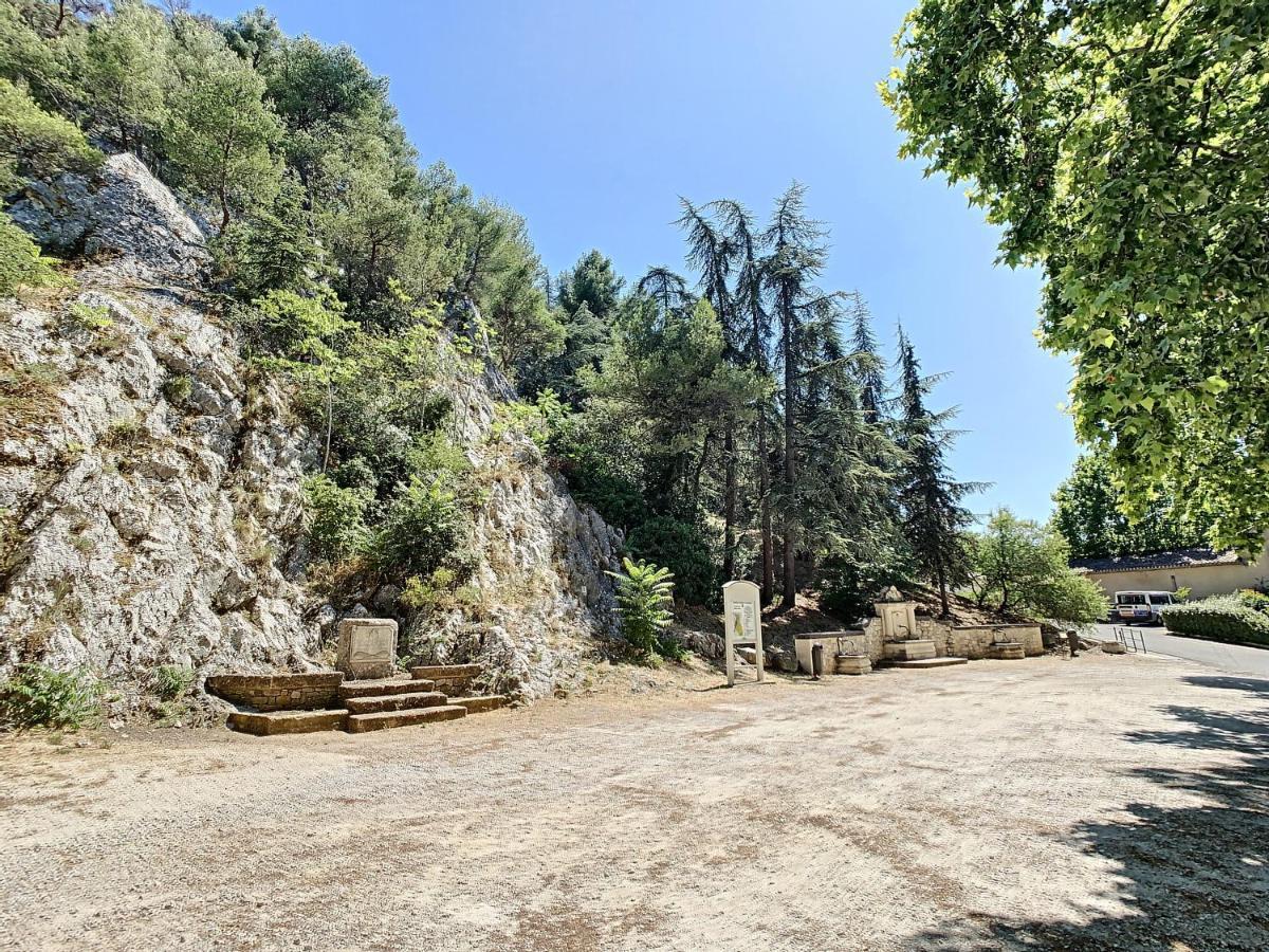 T2 Robion Luberon Apartment Екстериор снимка